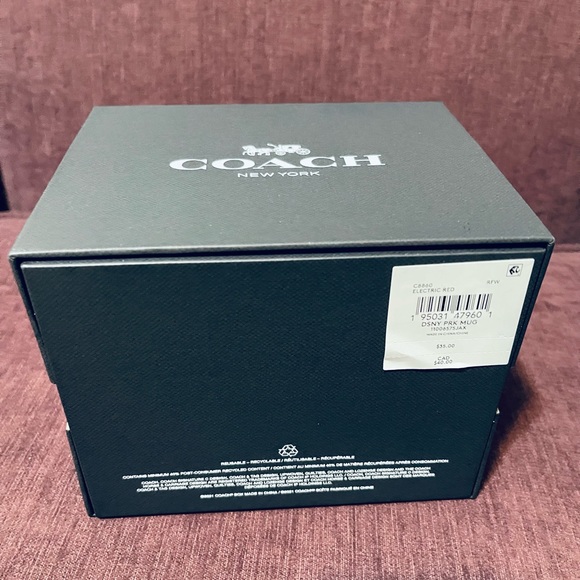 Coach Disney Park Mug Red - New In Box - Picture 5 of 6